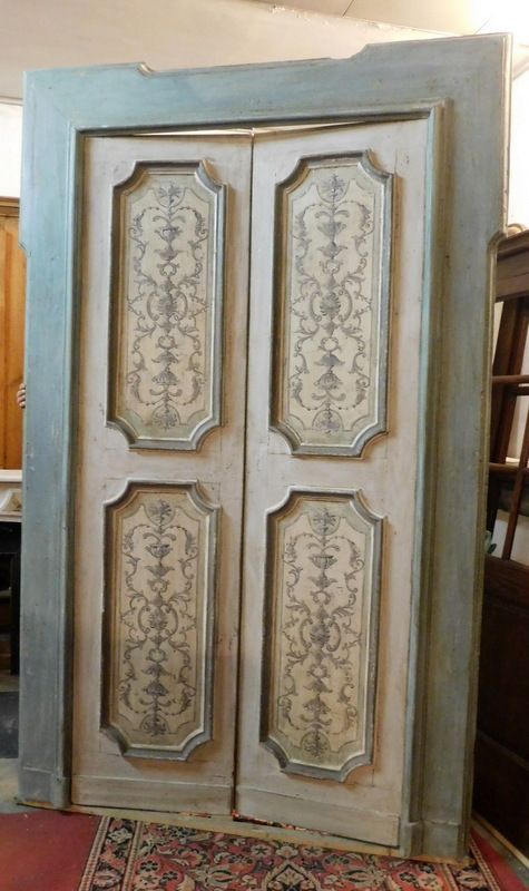 pts624 dos puertas lacadas, época siglo XVIII, medidas alt. 252 cm x 165 cm ancho con marco